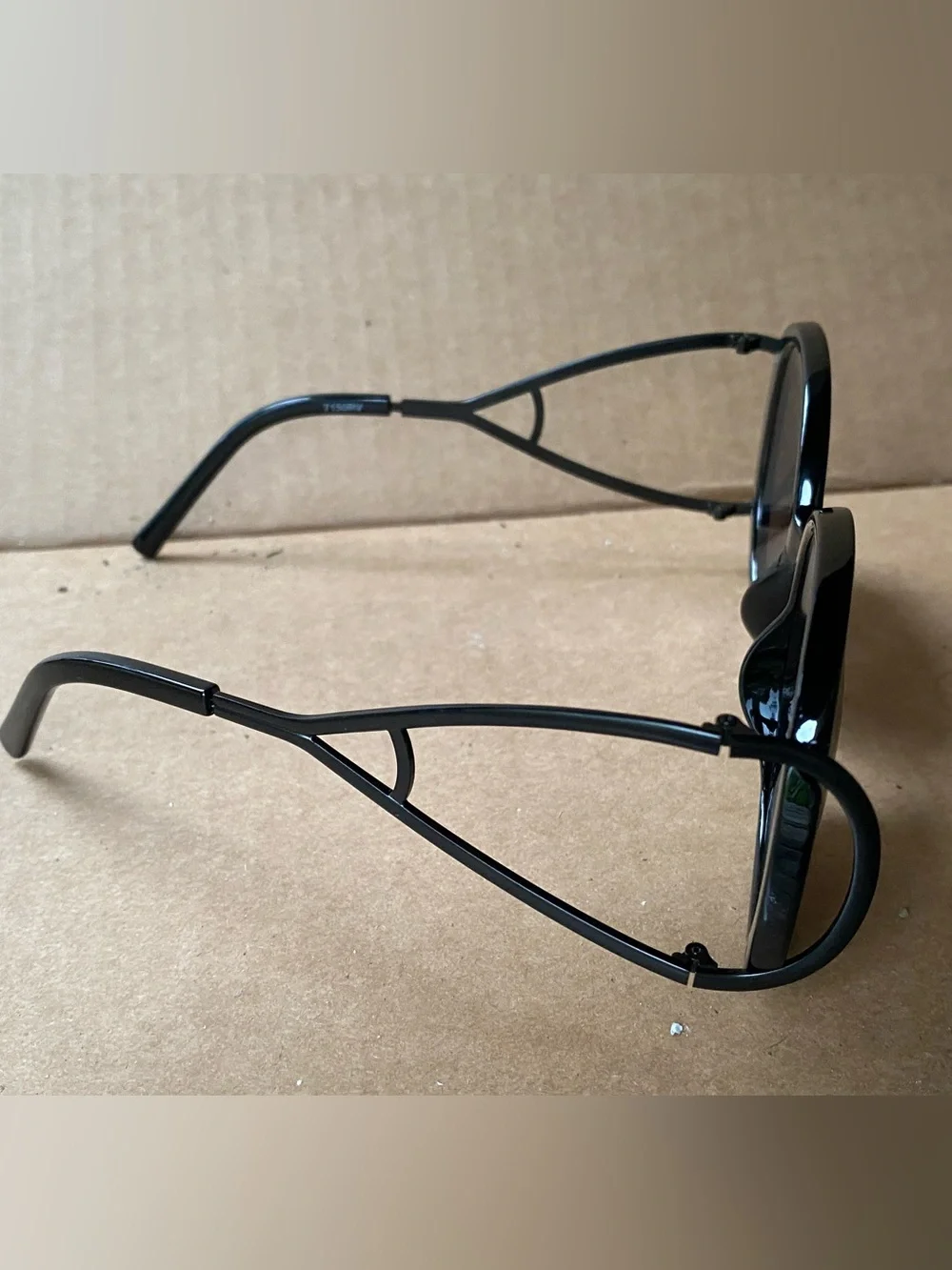 🖤 💜 Round Black Sunglasses with Purple Gradient Reflective Lenses! NWOT!